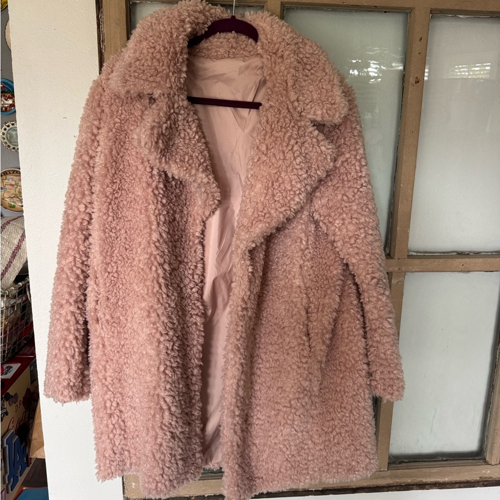 Women's Pink Teddy Coat- fuzzy wuzzy cute and comfy! 2 outter& 2 inner pockets💕